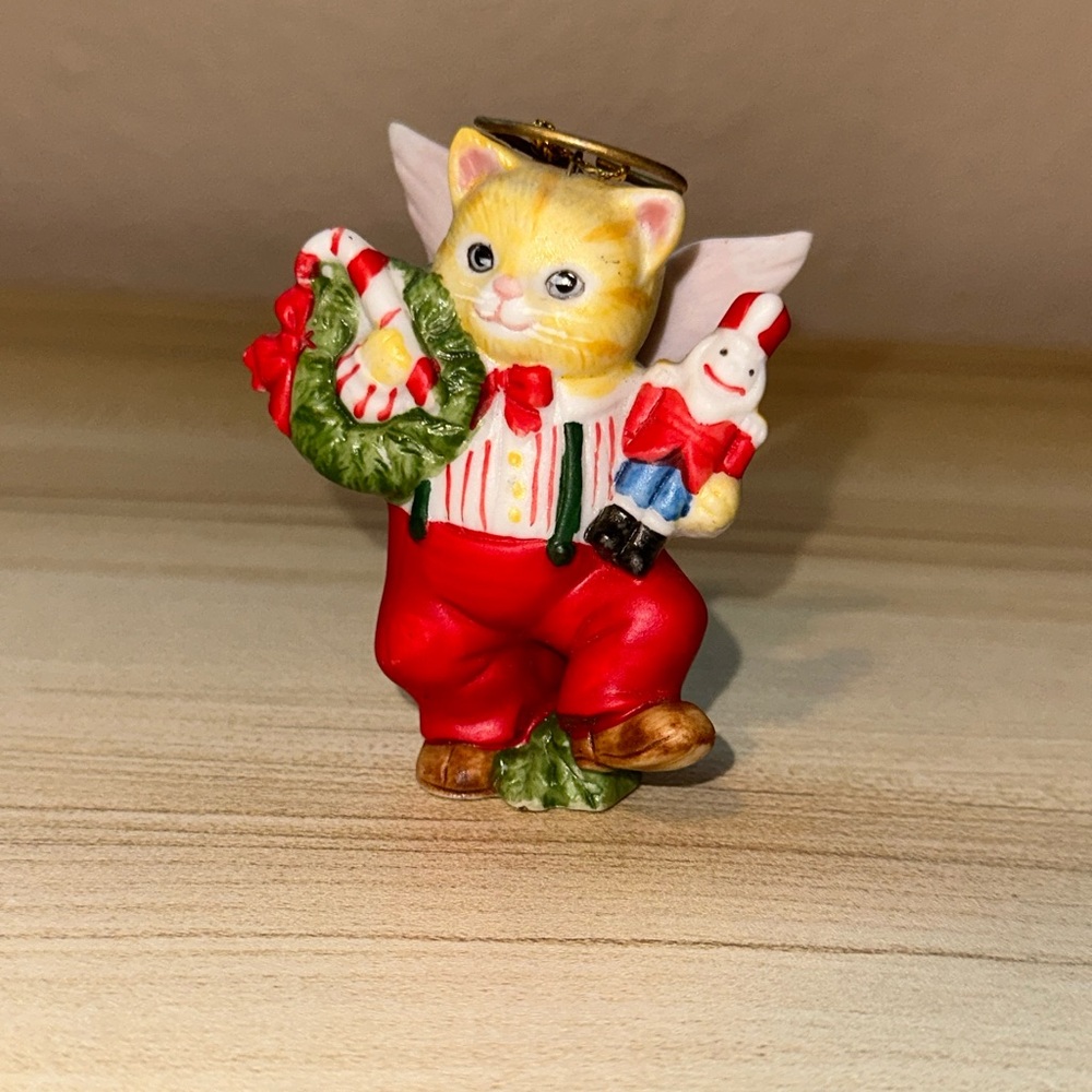 Kitty Cucumber 1987 Cat Wreath Soldier Angel Ornamaent